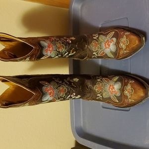 Women's Old Gringo 9.5B Embroidered Boots